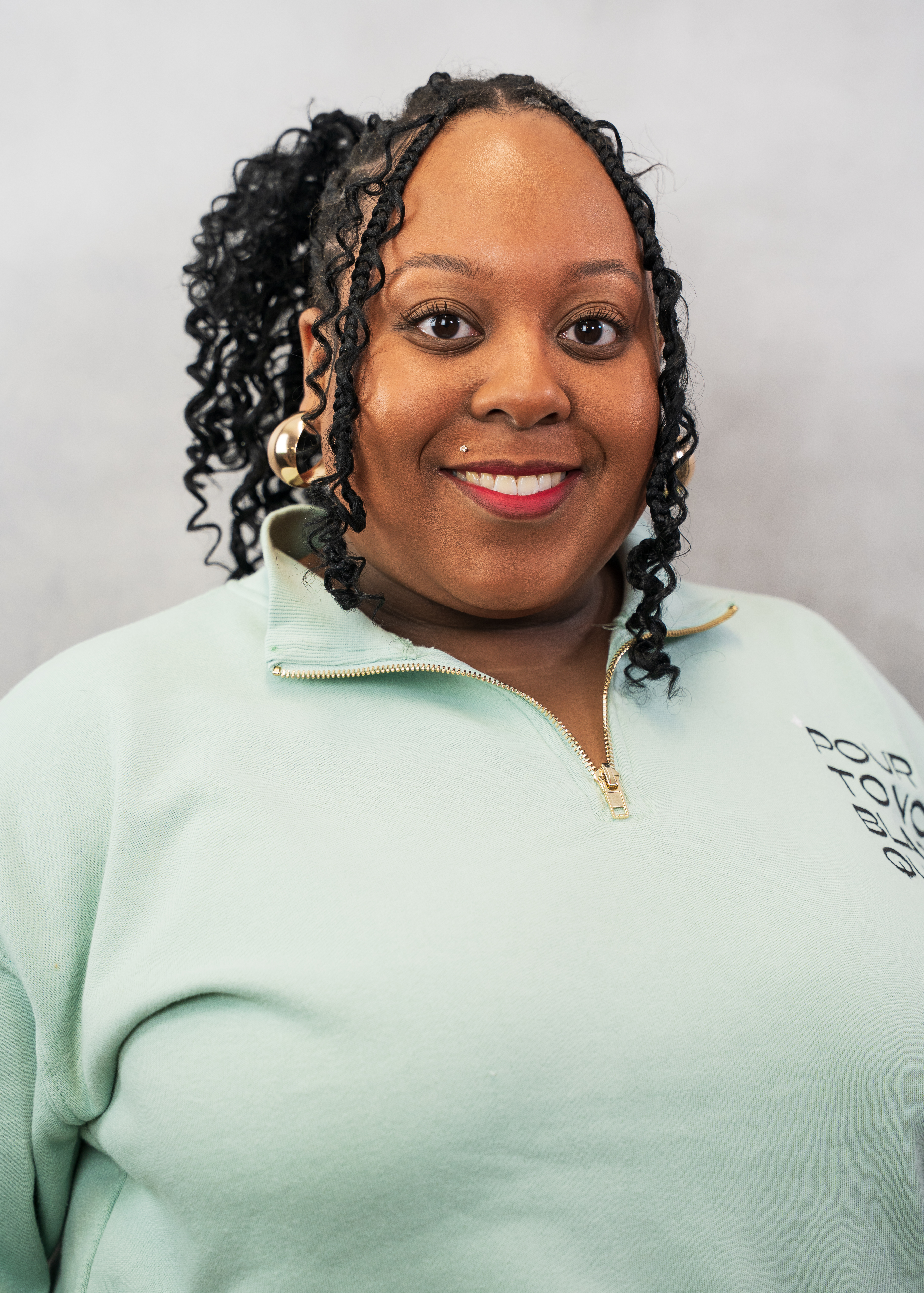 headshot of c-thomas